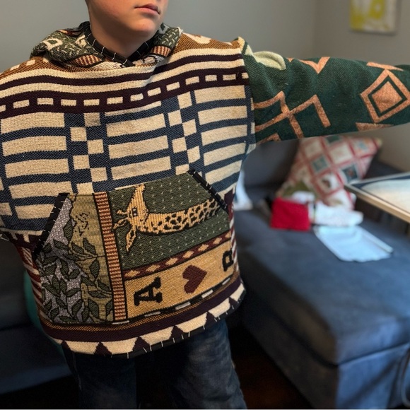 Repurposed Hoodie from tapestry blanket - Picture 3 of 6